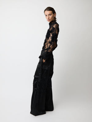 The Freja top in black lace