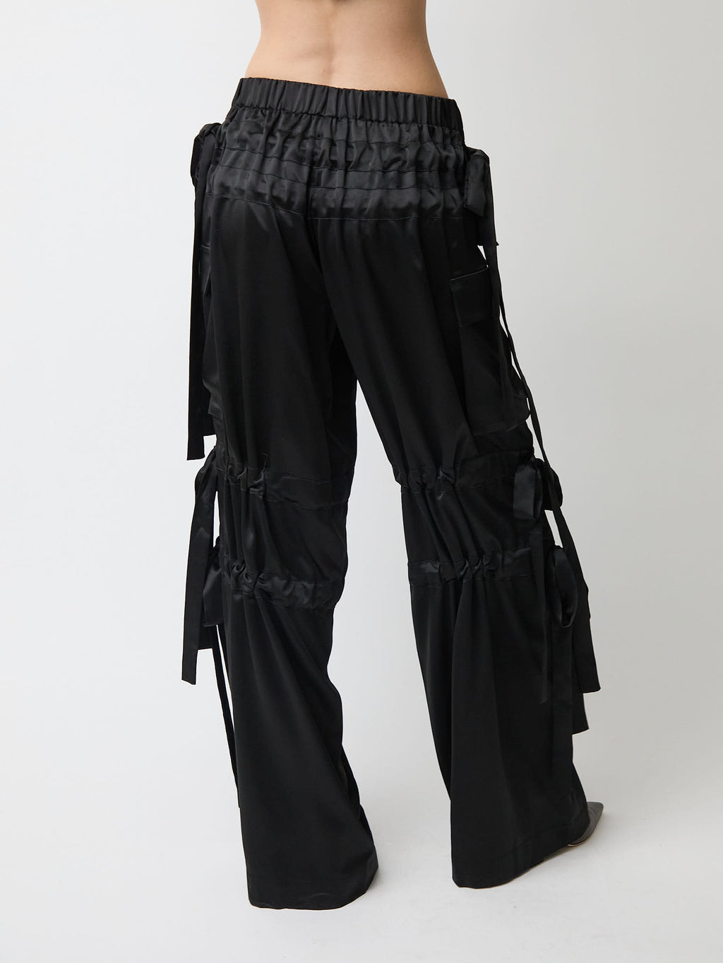The Odin tie trousers in satin