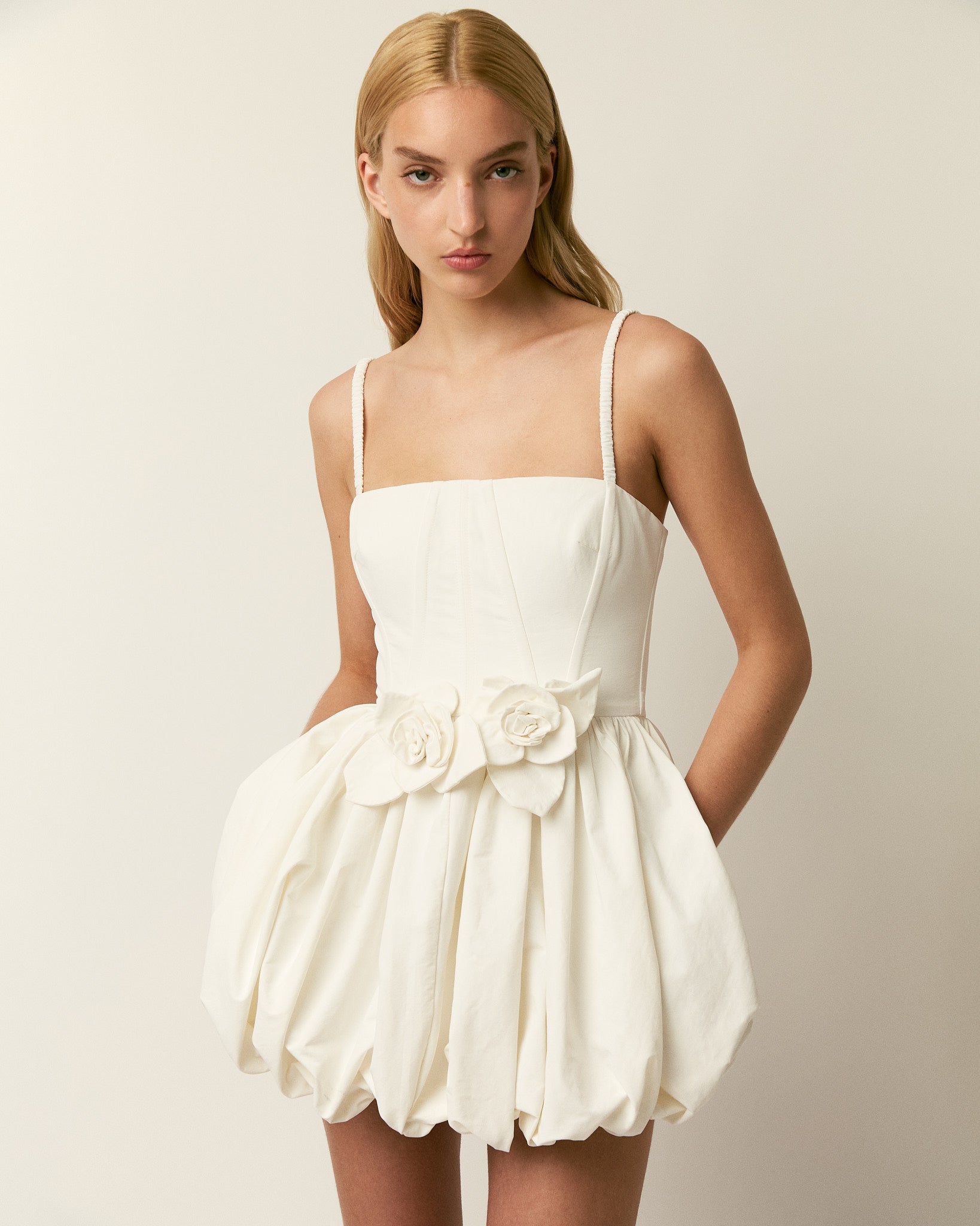 The Anais dress in white