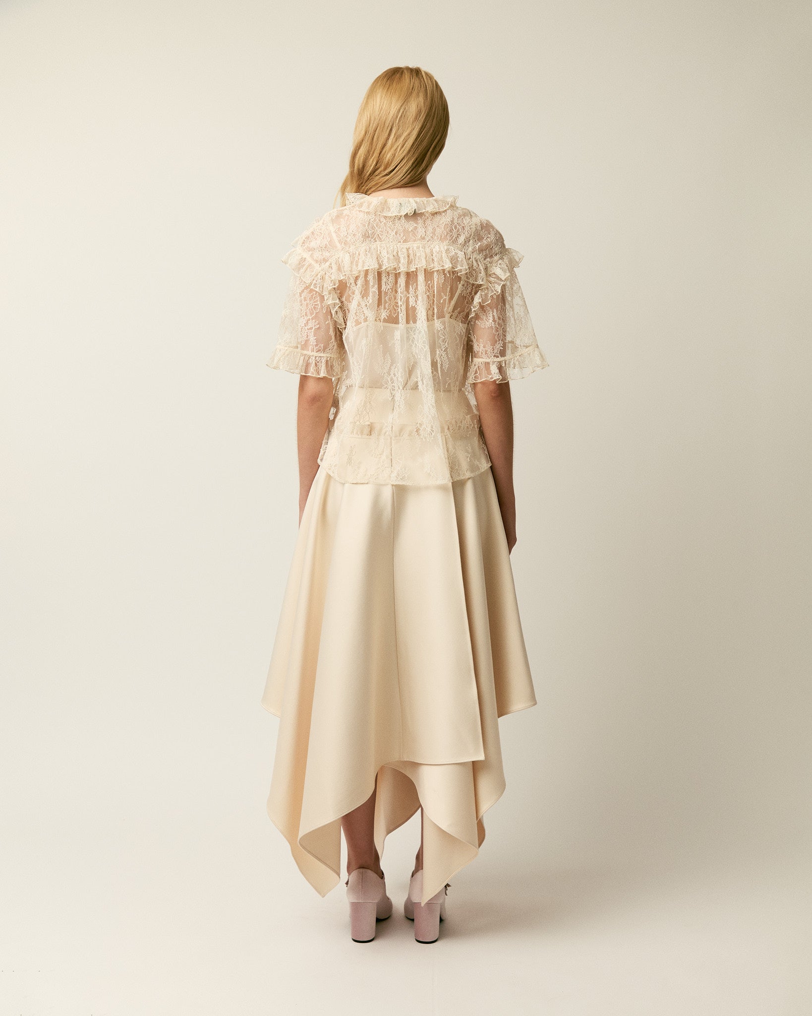 The Kyra lace top