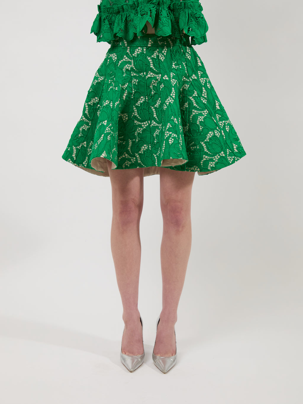 The Kalle skirt in guipure lace