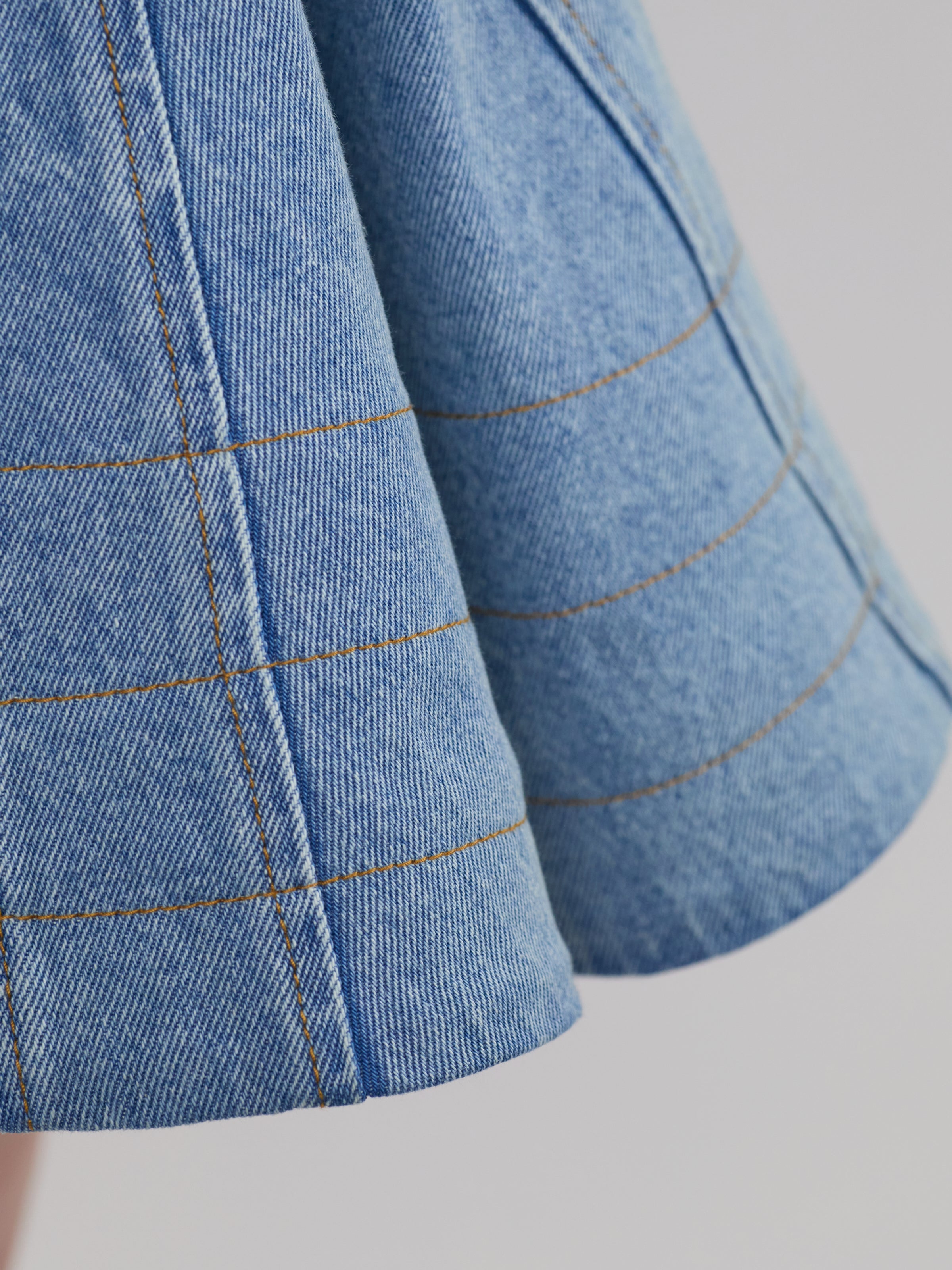 The Kalle skirt in denim