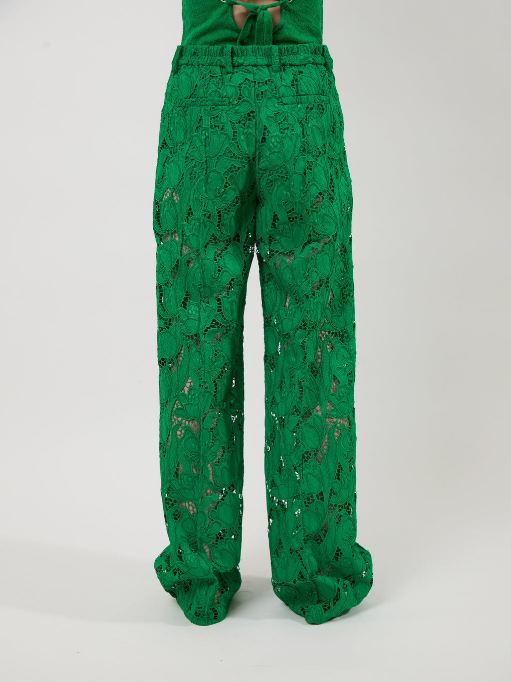 The Elin pants in guipure lace