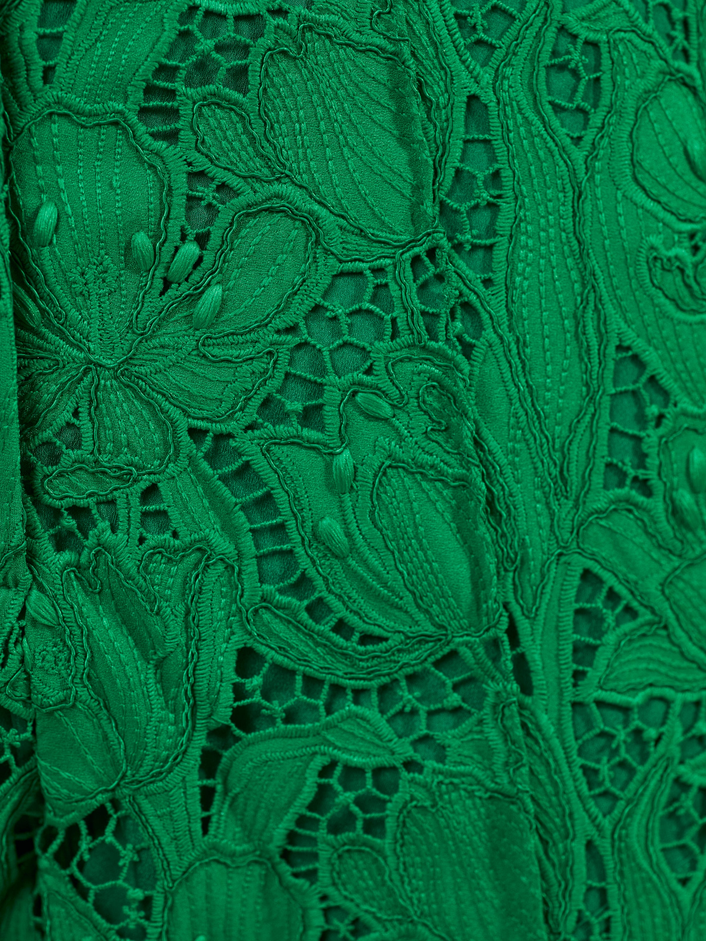 The Elin pants in guipure lace 2 The Elin pants in guipure lace 2