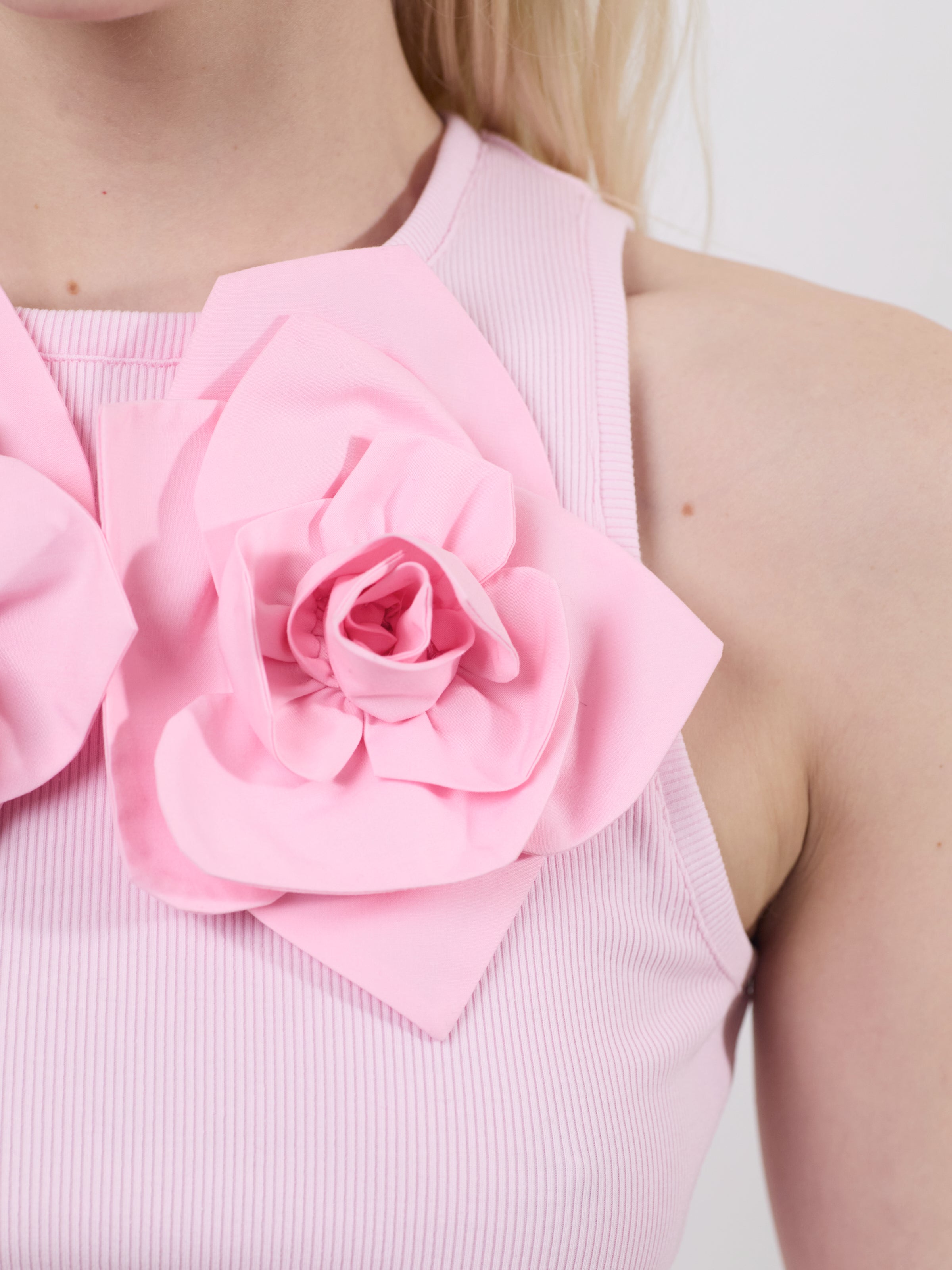 The Camille flower tank in pink