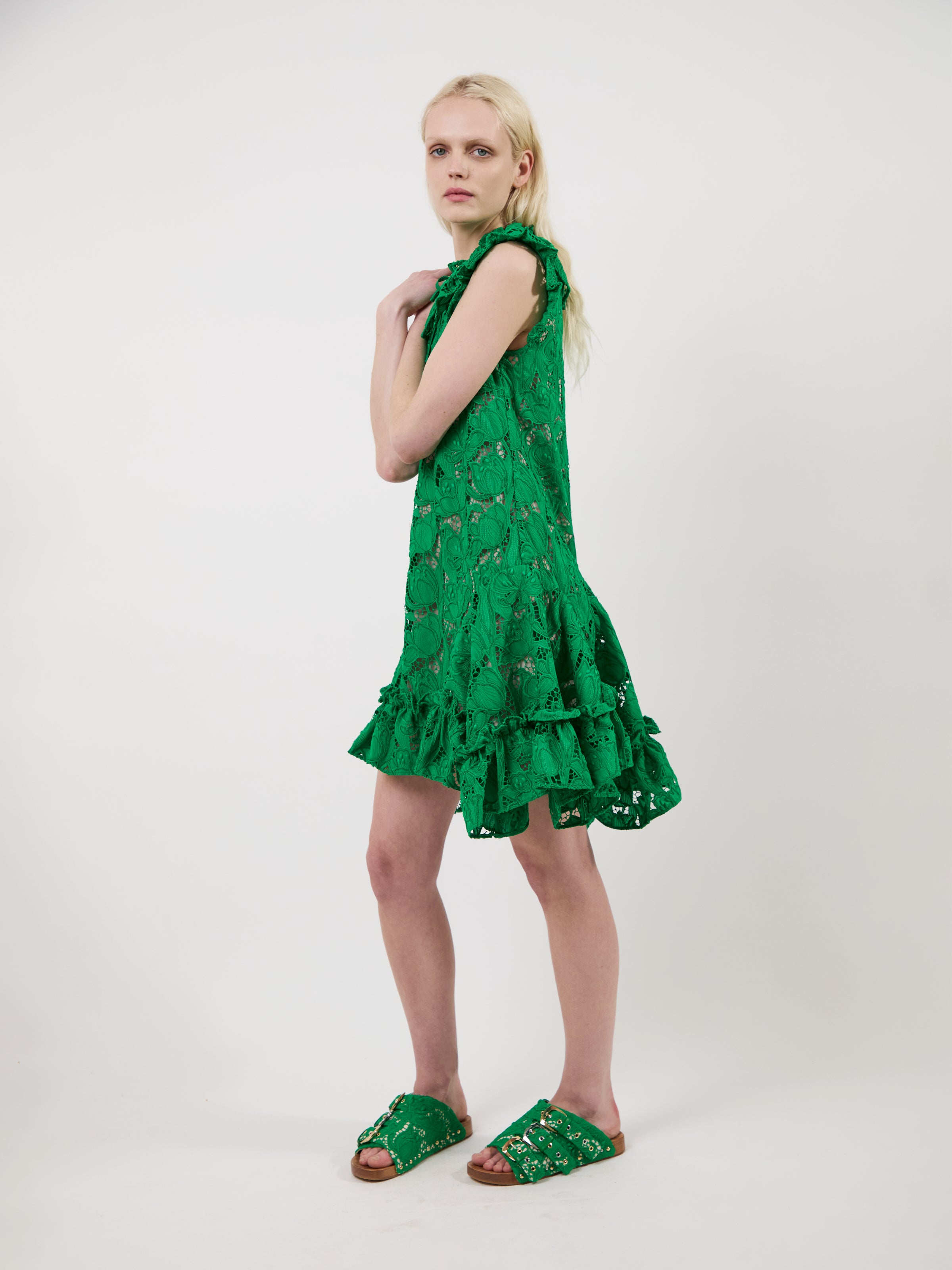 The Nora dress in guipure lace