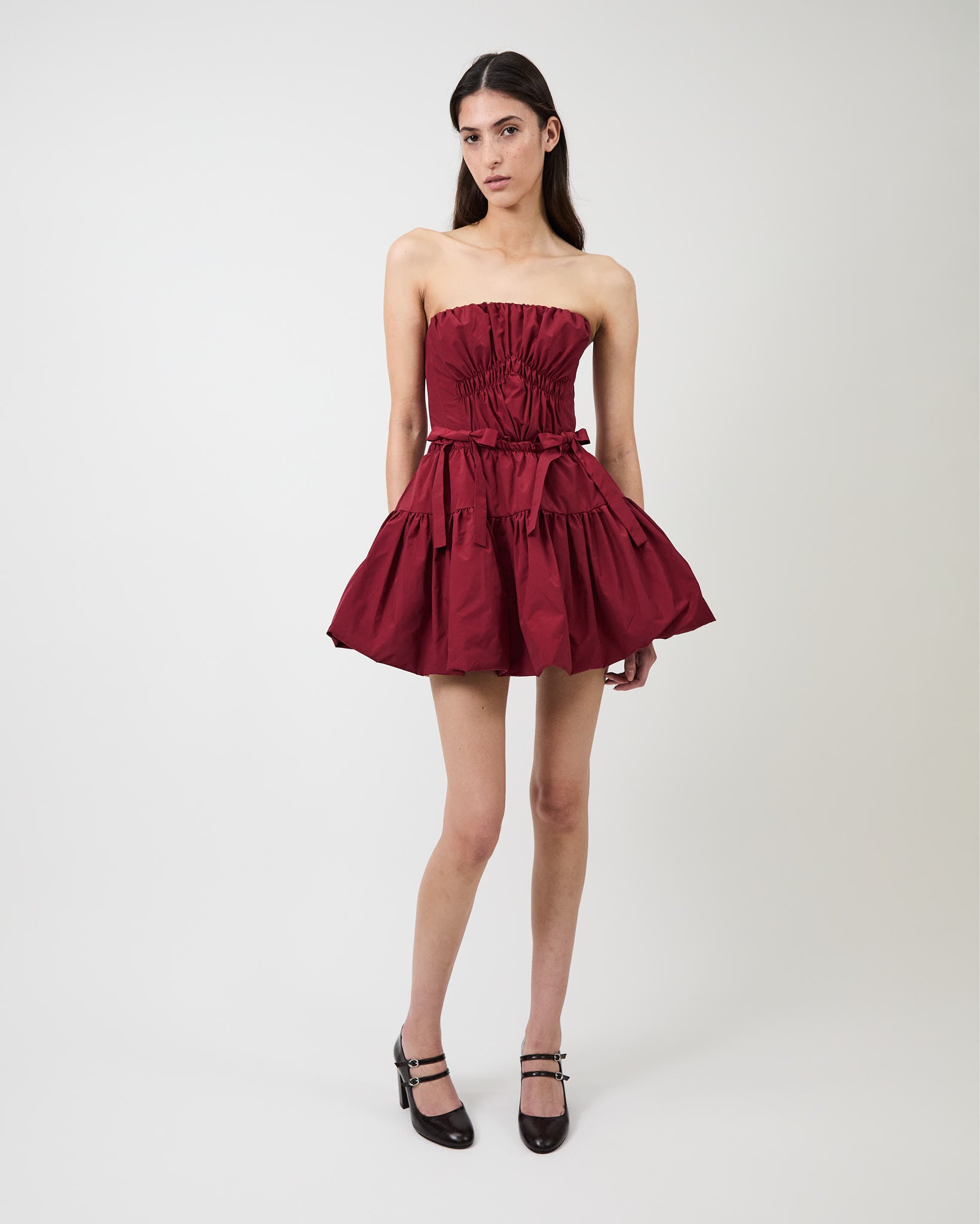 The Kamilla dress in burgundy tech taffeta