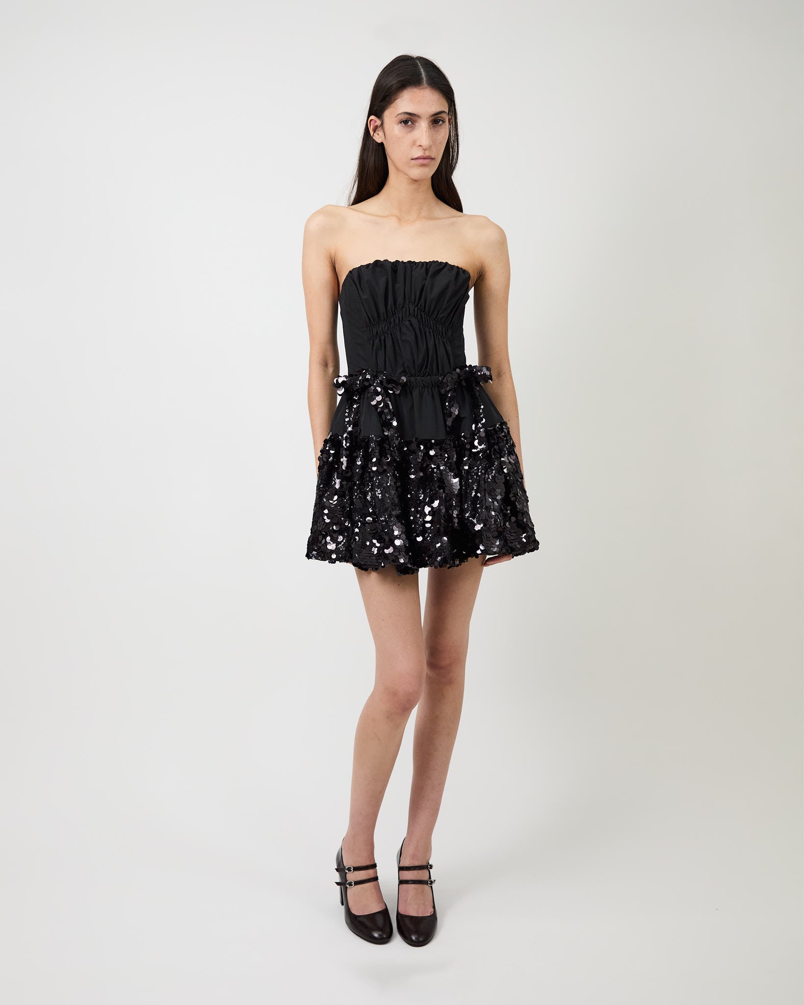 The Kamilla dress in sequins