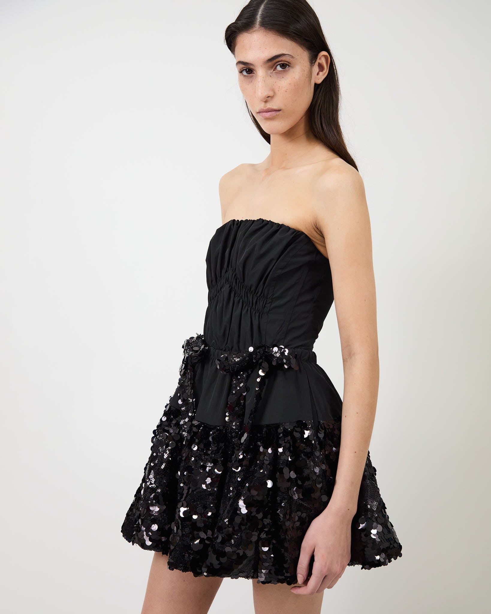 The Kamilla dress in sequins