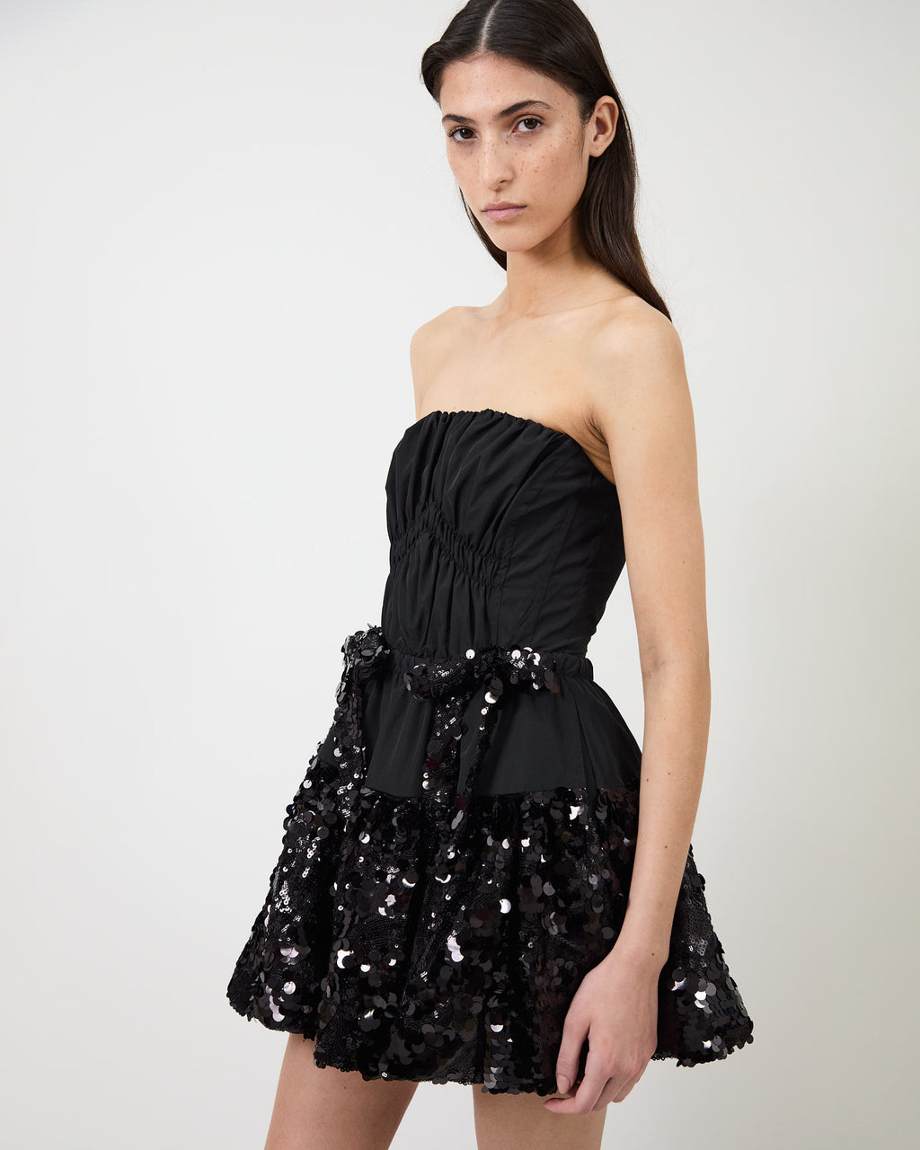 The Kamilla dress in sequins