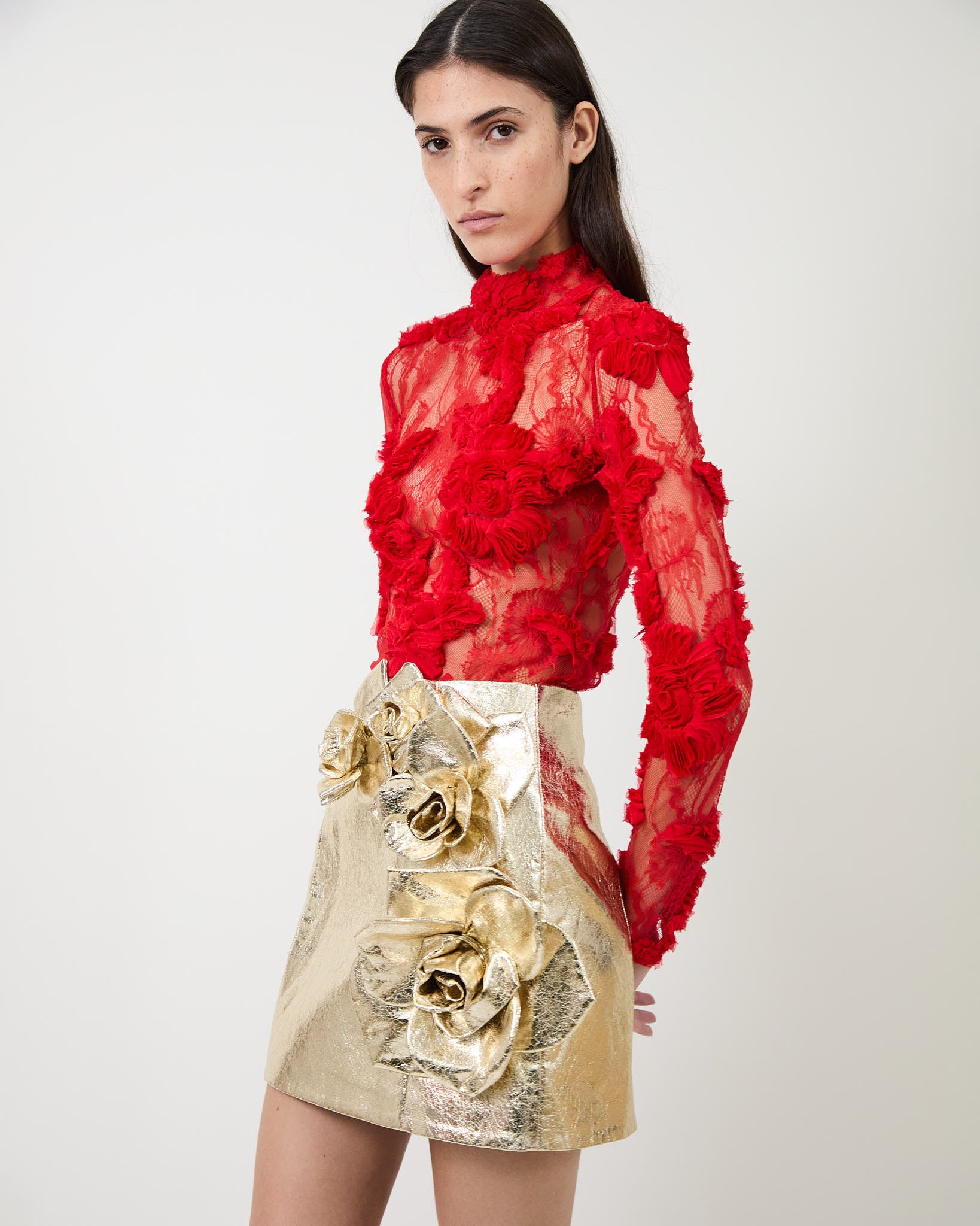 The Freja lace top in red