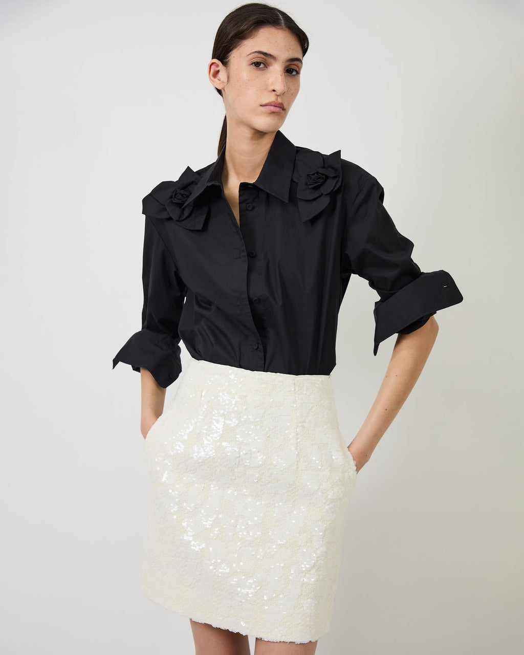 The Flor shirt in black