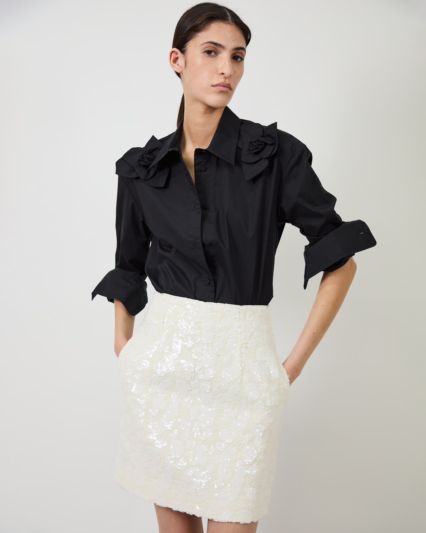 The Flor shirt in black