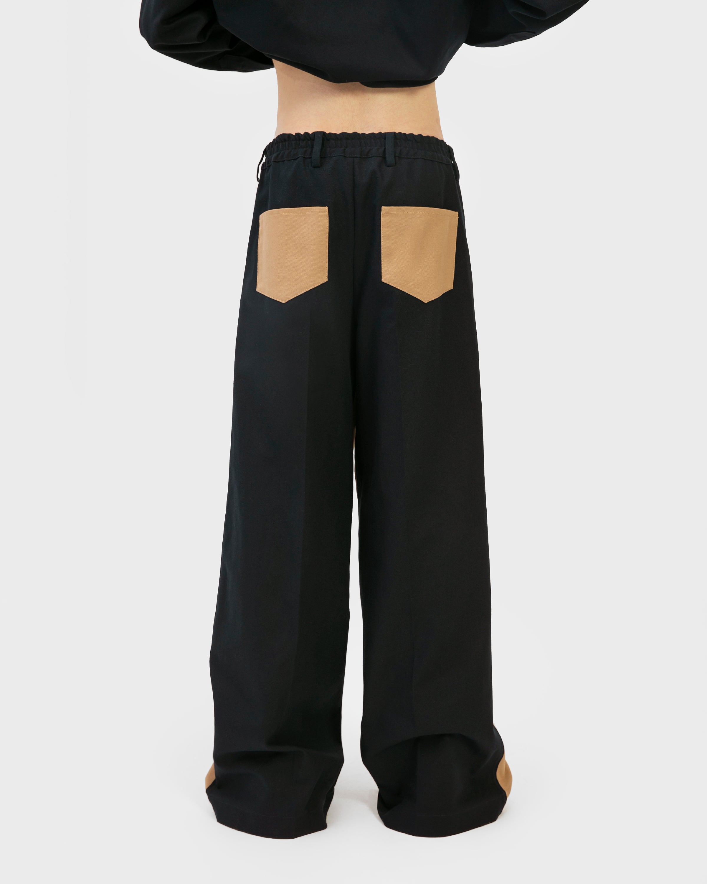 The two-toned Tate pants