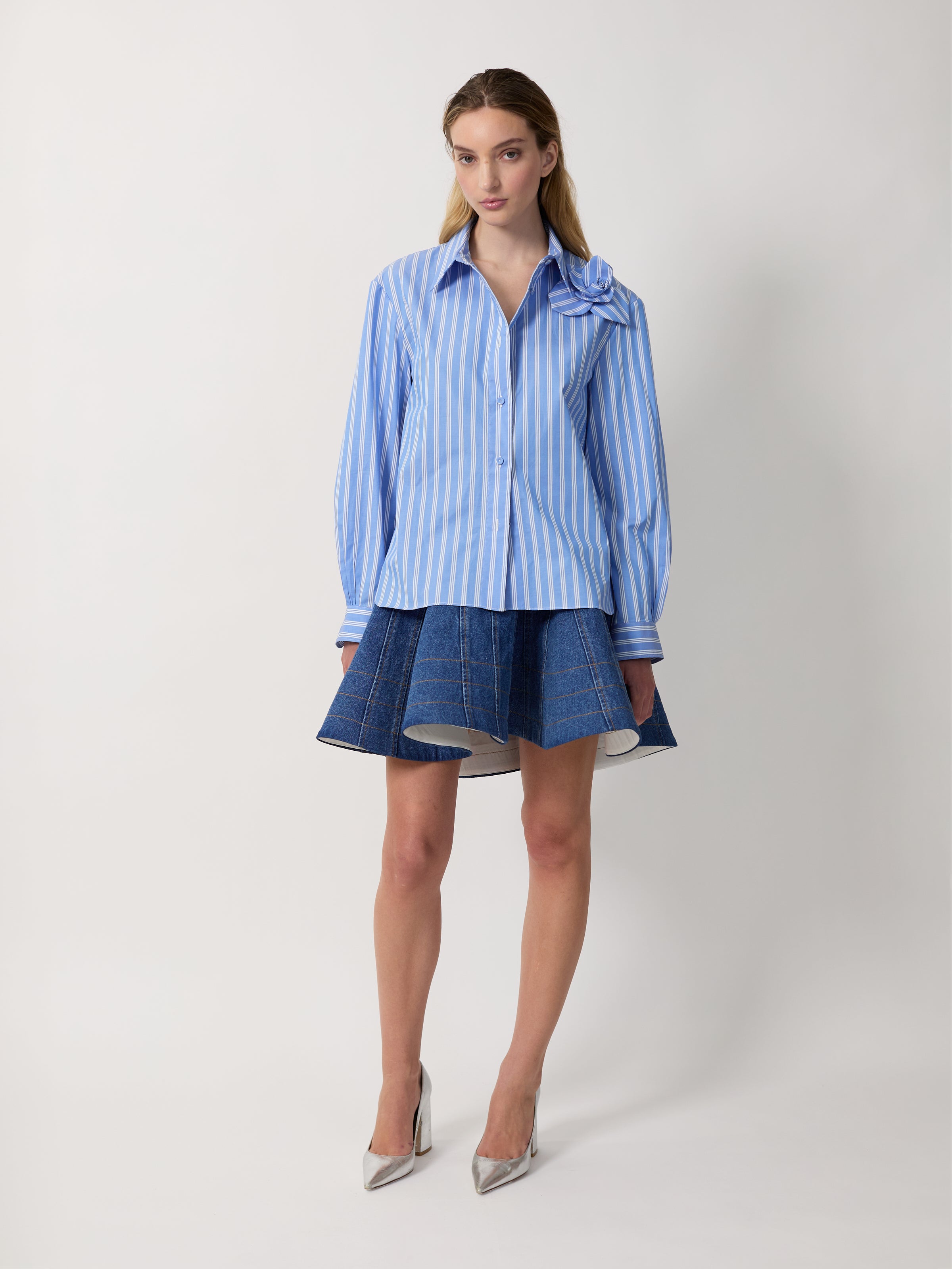 The Flor shirt in blue stripe