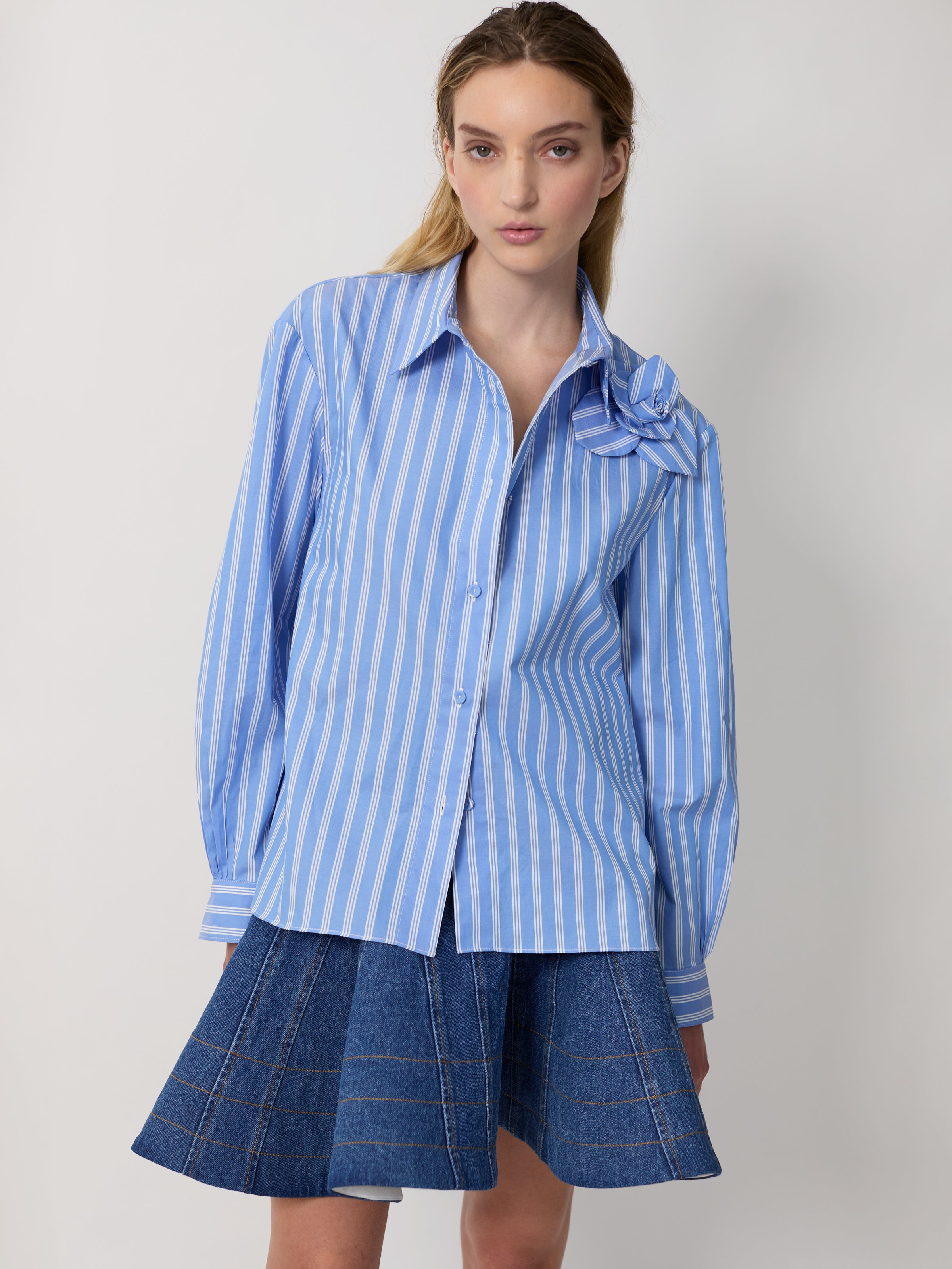 The Flor shirt in blue stripe