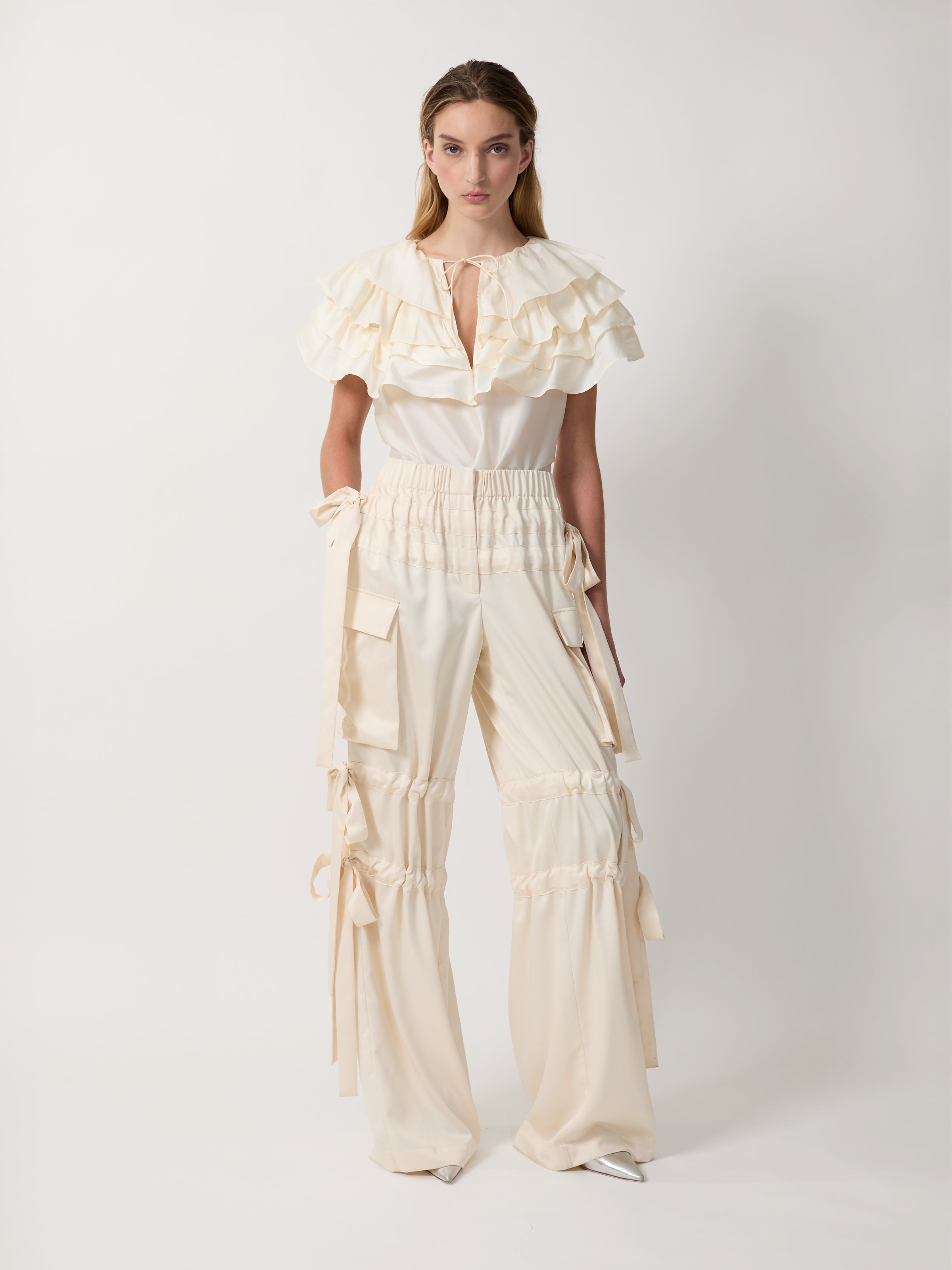 The Odin trousers in cream satin