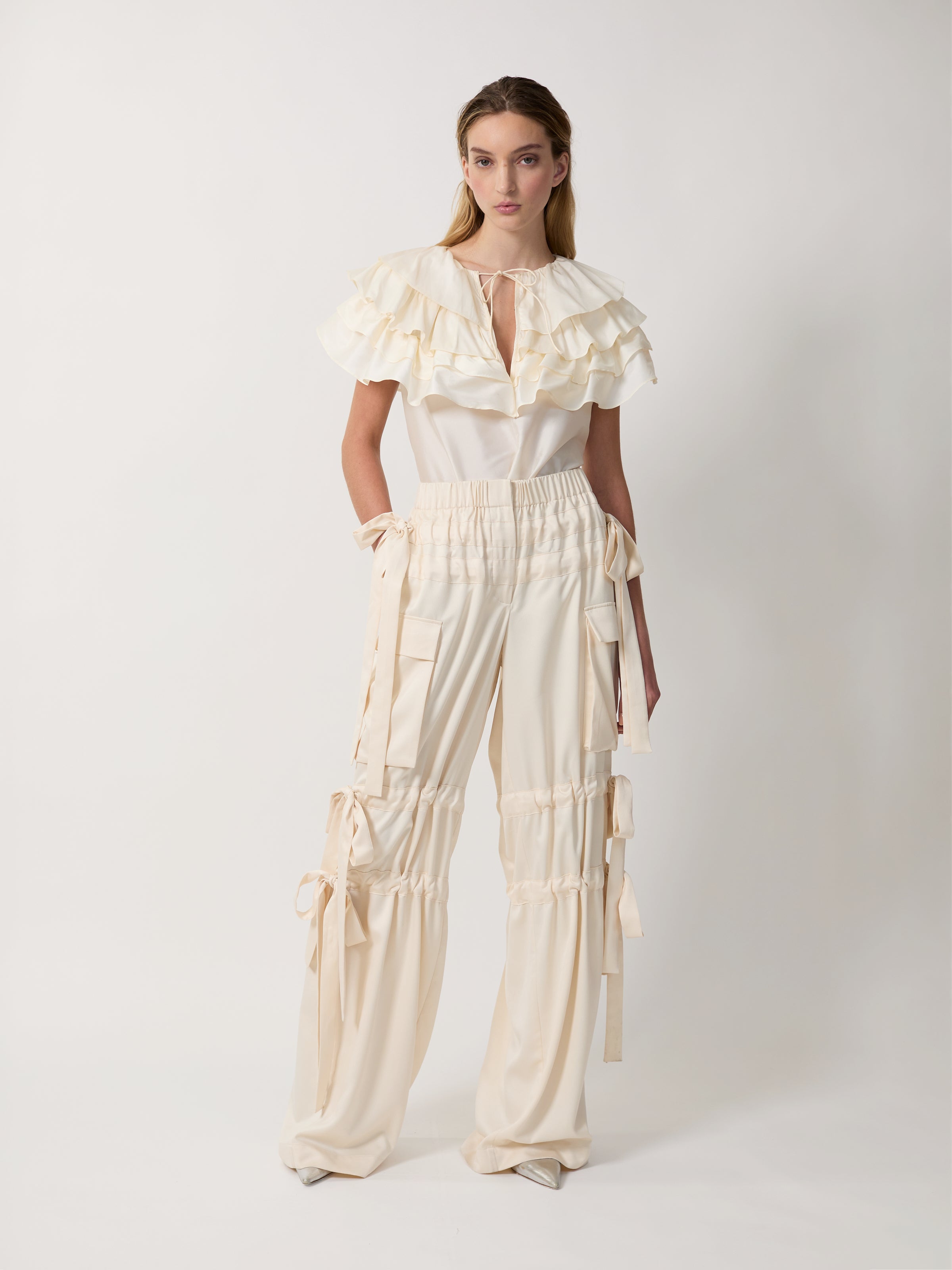 The Odin trousers in cream satin