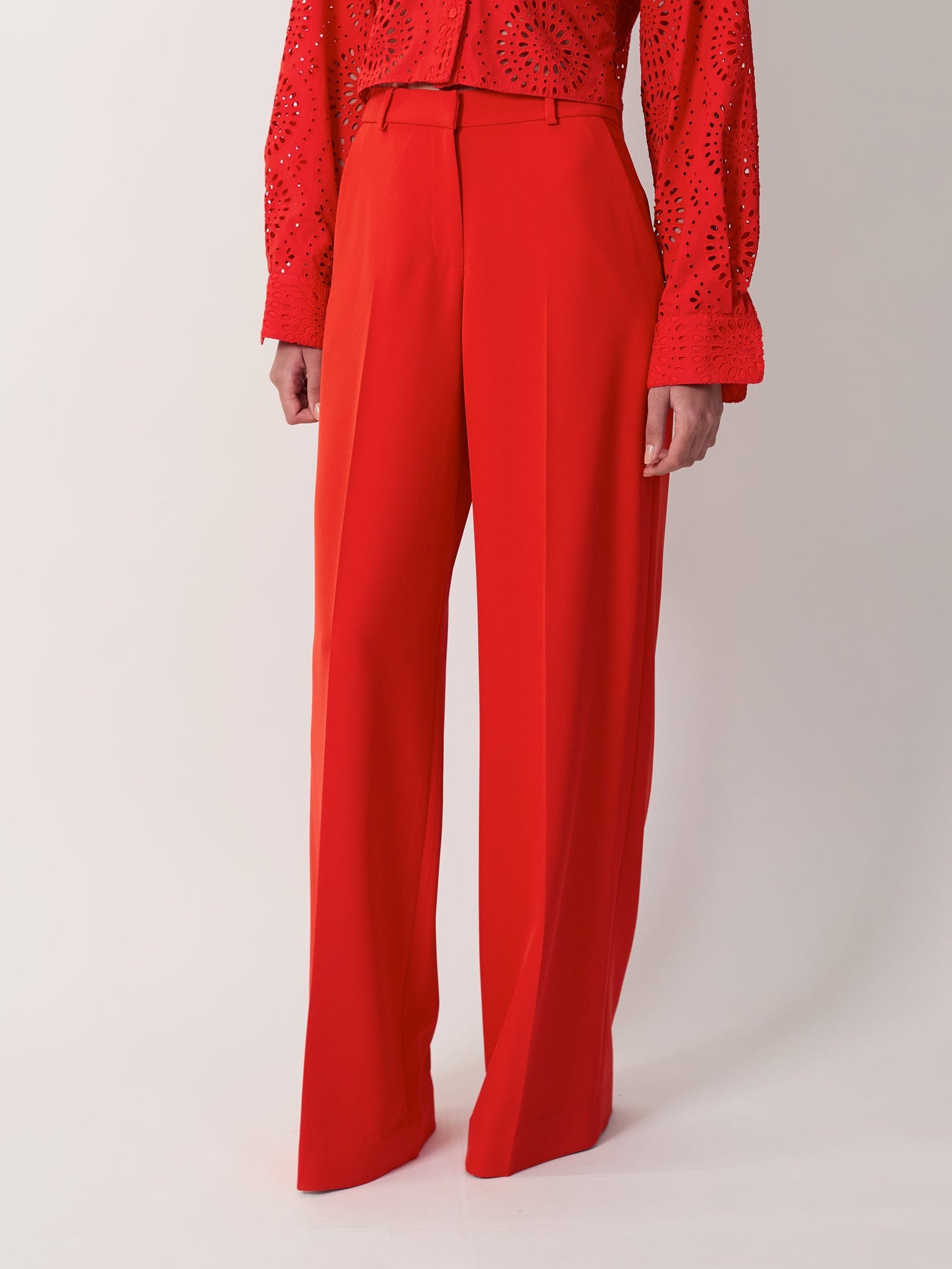 The Elin trousers in red