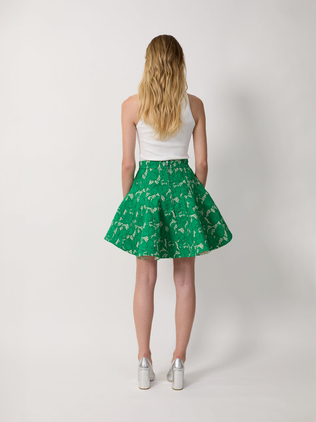 The Kalle skirt in guipure lace