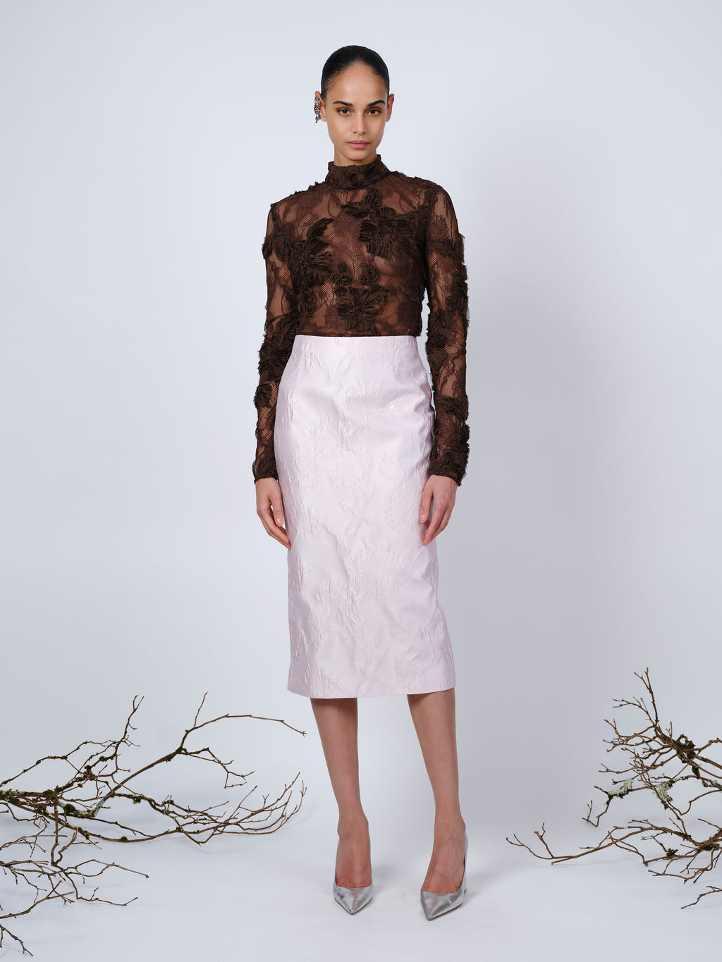 The Clarissa pencil skirt in pale pink brocade