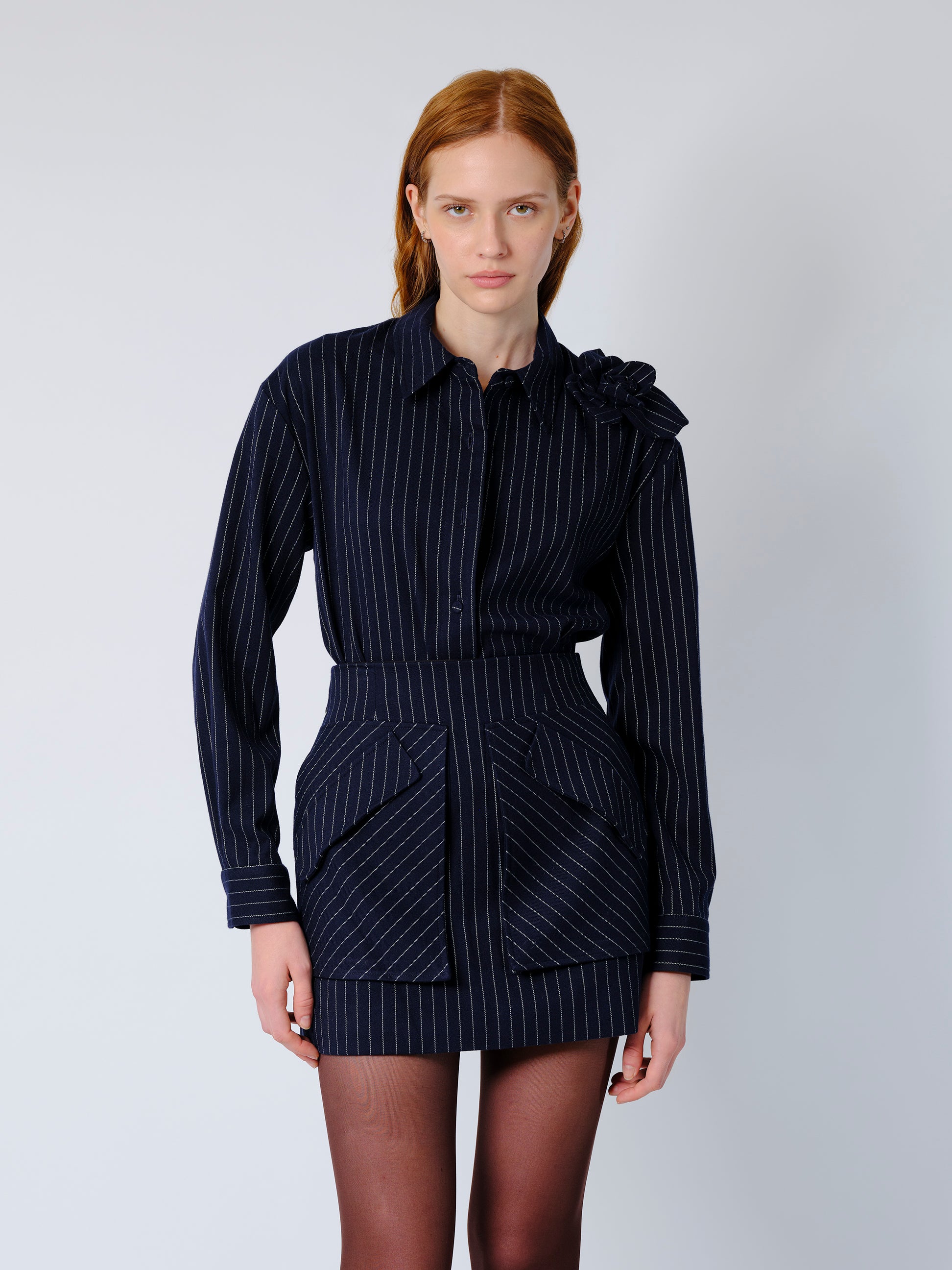 The Flor shirt in navy pinstripe