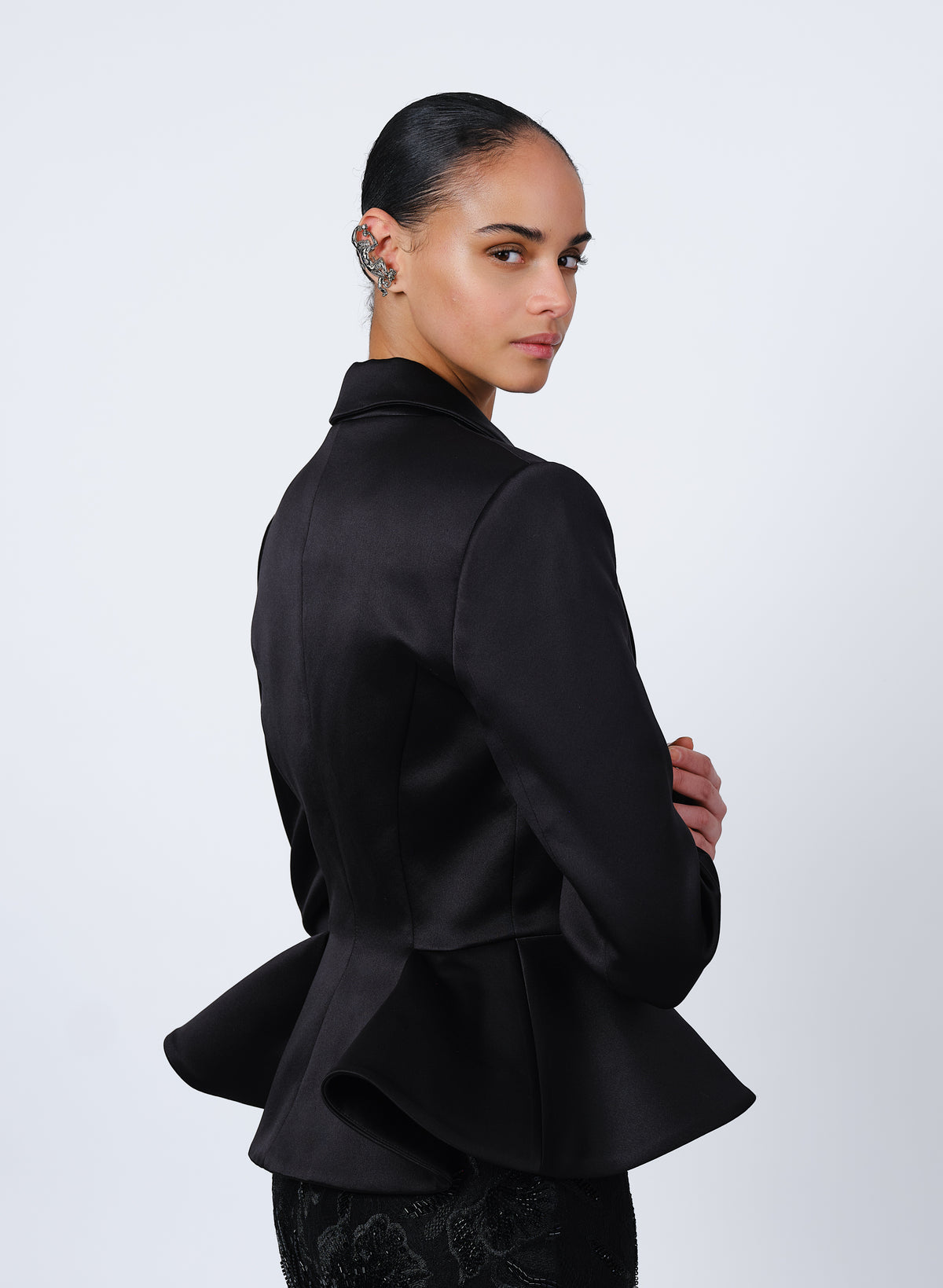 The pepblum blazer in black