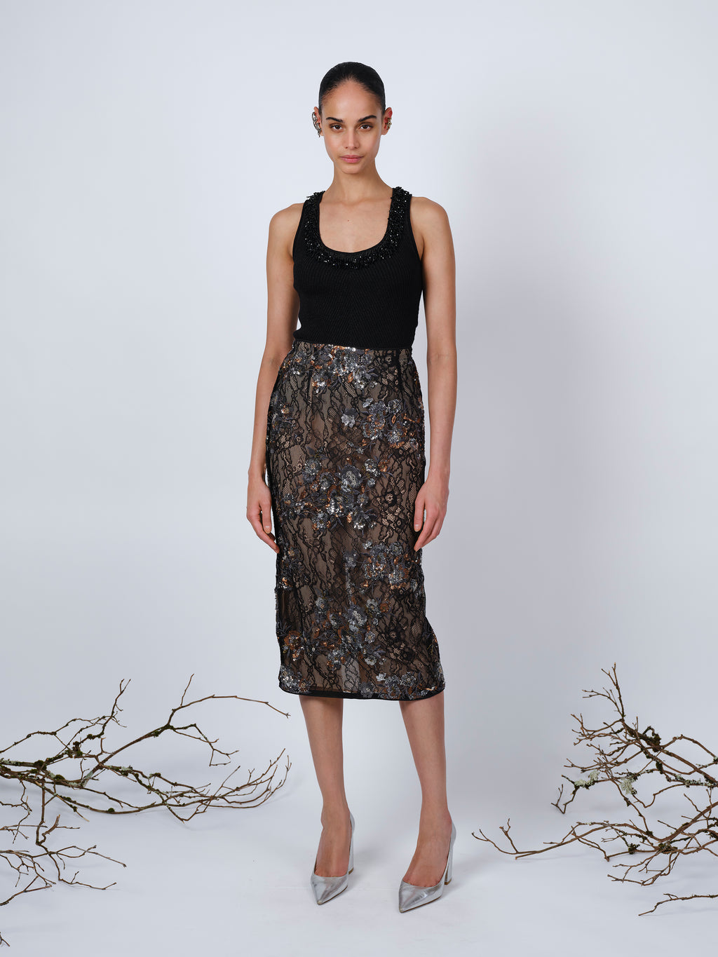 The Clarissa pencil skirt in embroidered lace