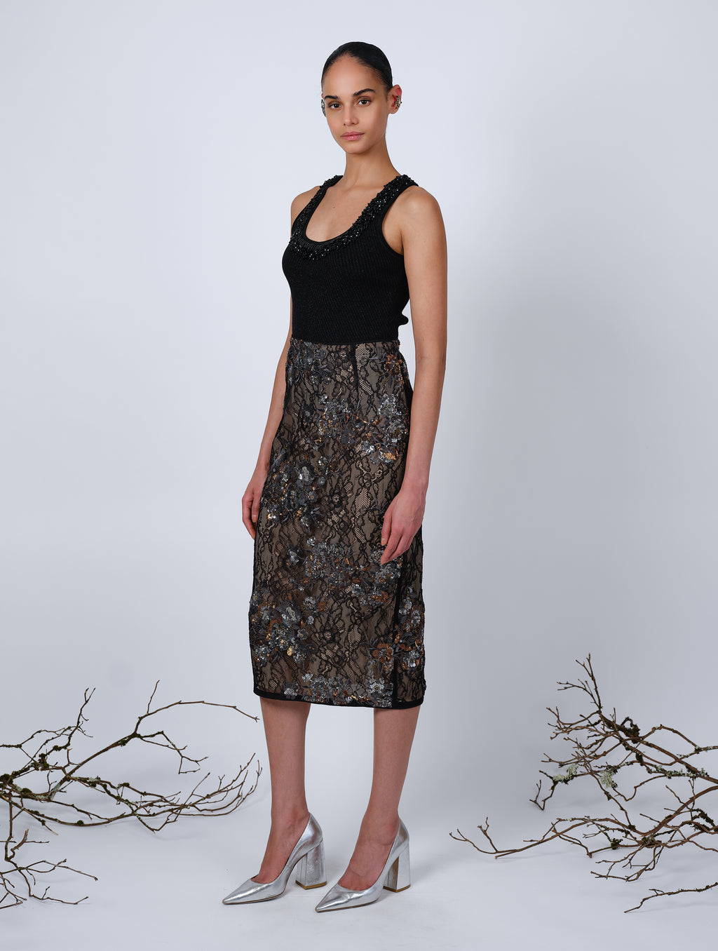 The Clarissa pencil skirt in embroidered lace