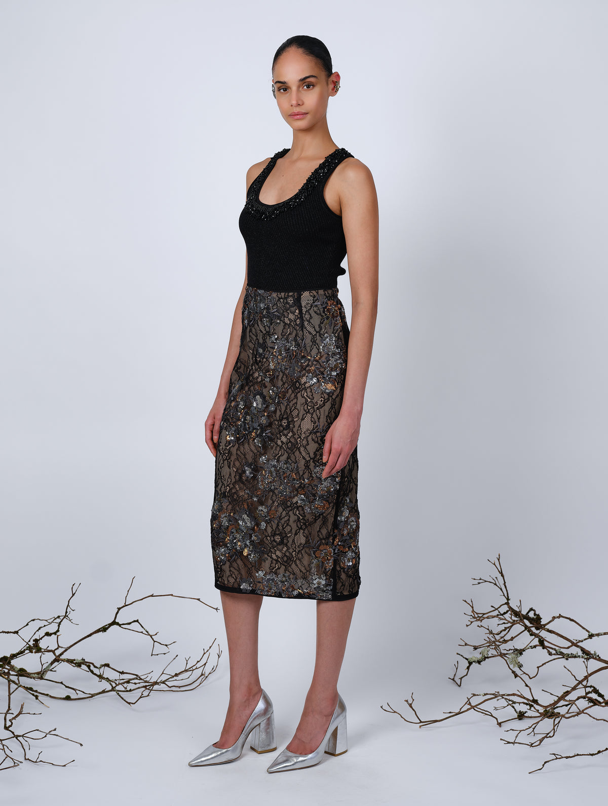 The Clarissa pencil skirt in embroidered lace