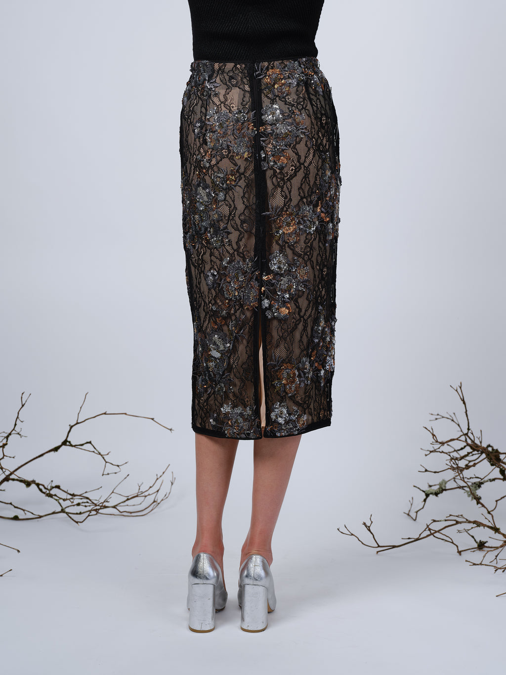The Clarissa pencil skirt in embroidered lace