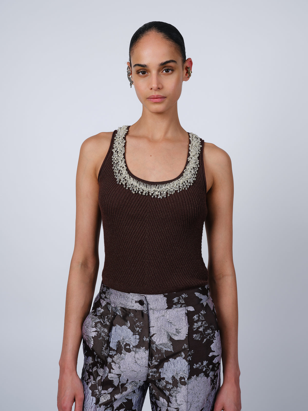 The Lia top in brown