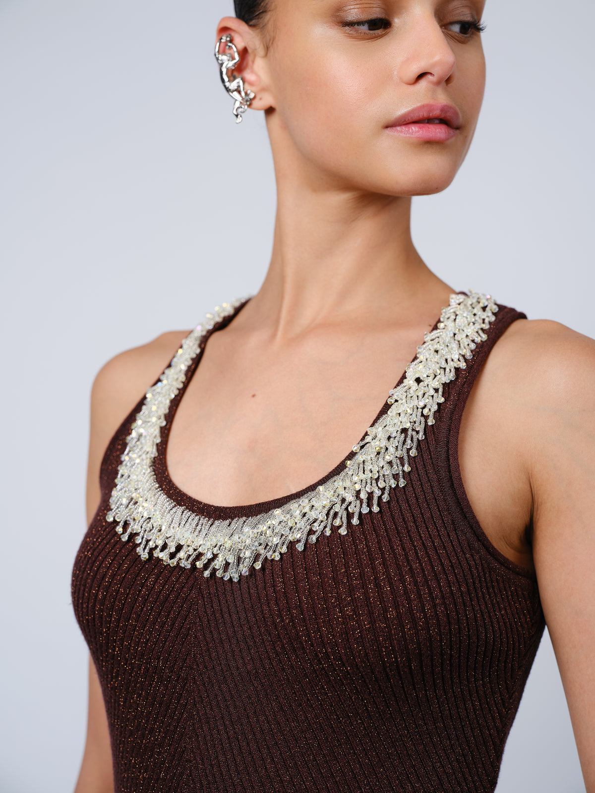 The Lia top in brown