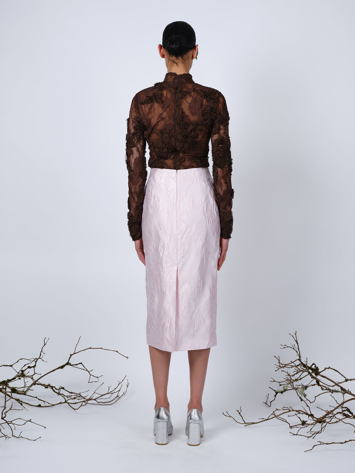 The Clarissa pencil skirt in pale pink brocade