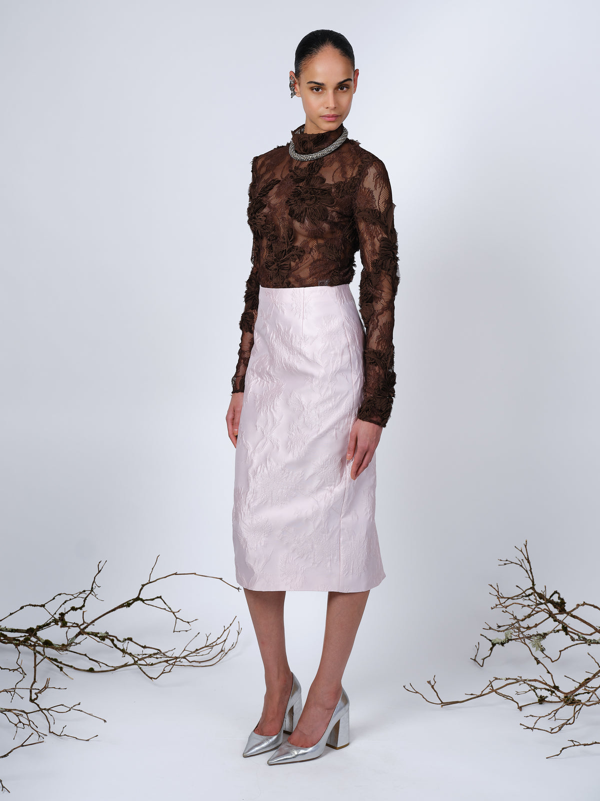The Clarissa pencil skirt in pale pink brocade