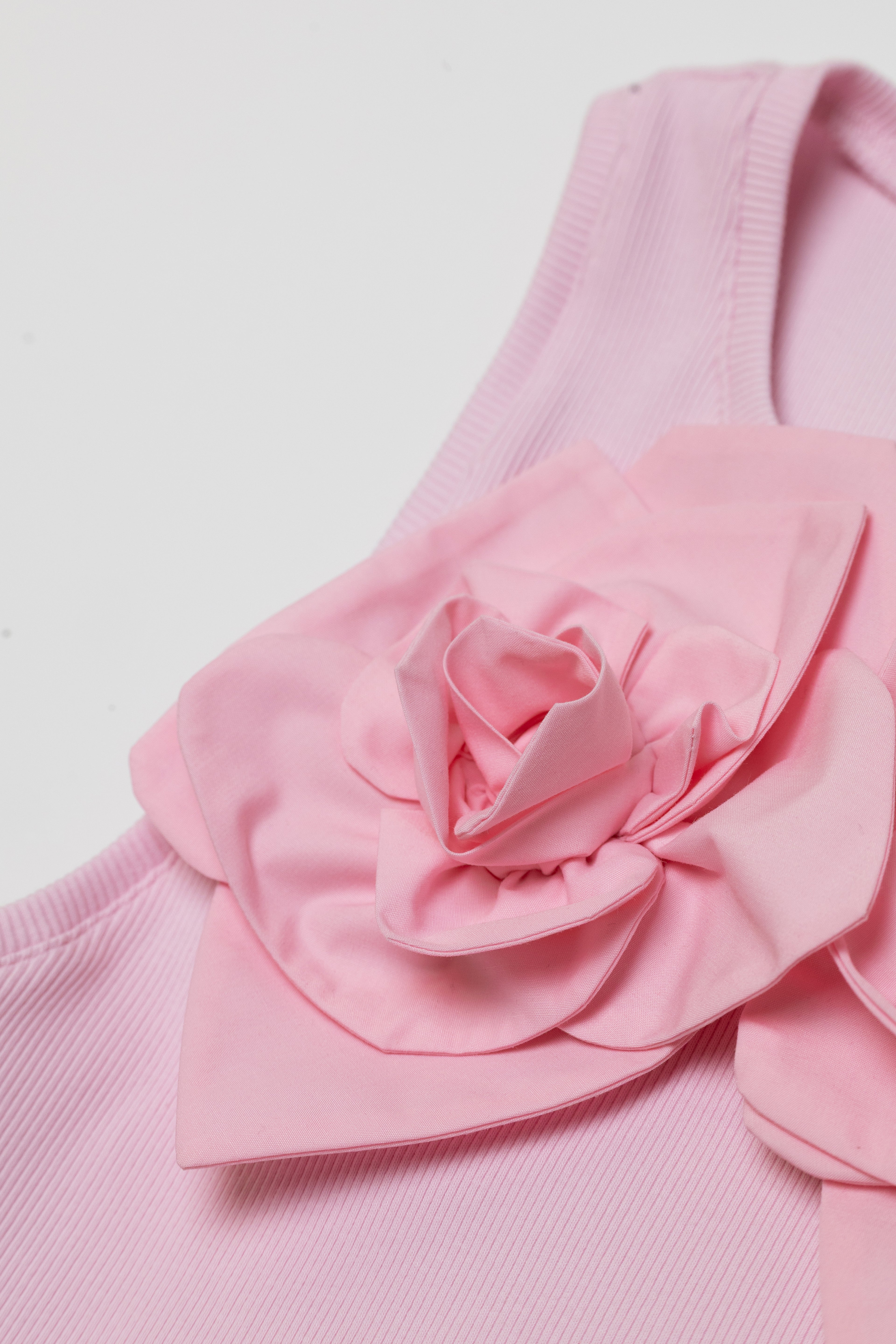 The Camille flower tank in pink