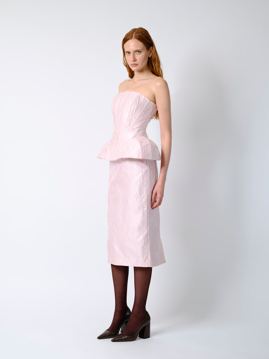 The Clarissa pencil skirt in pale pink brocade