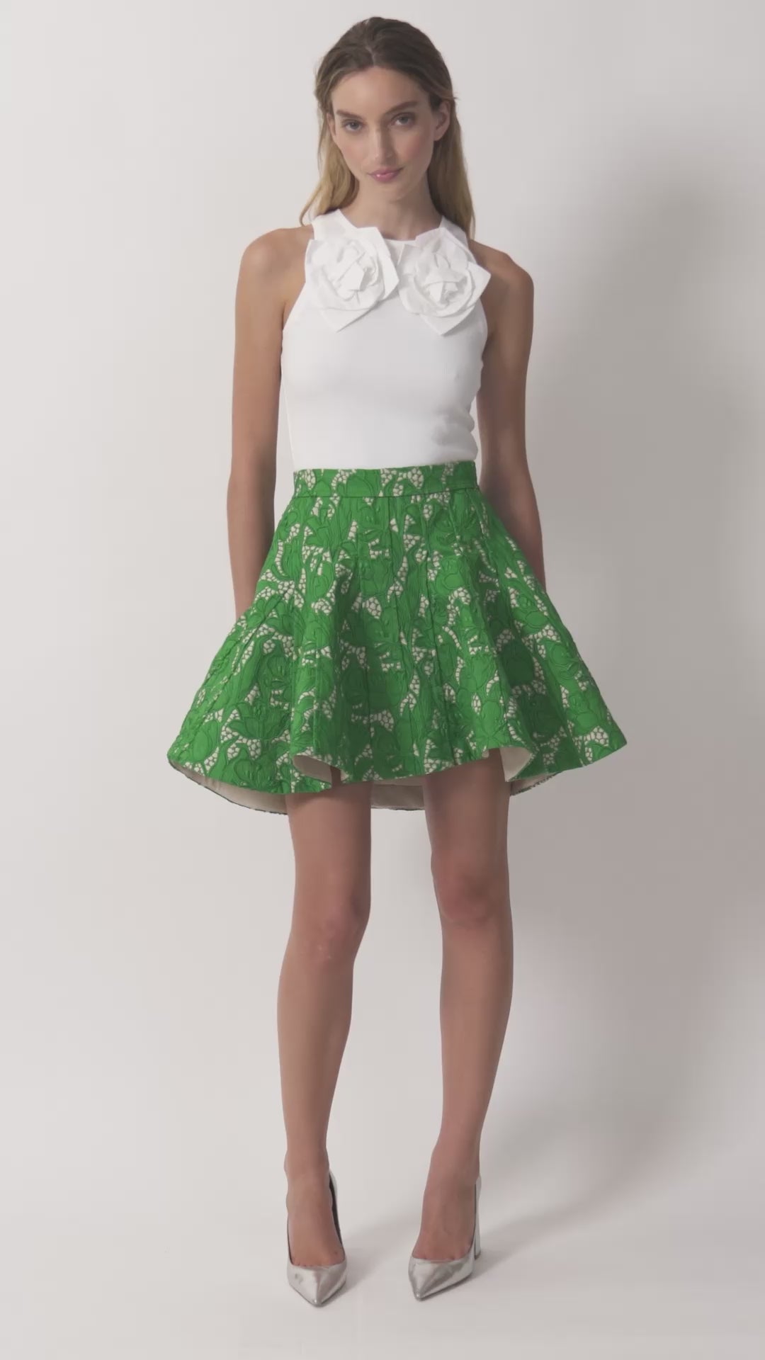 The Kalle skirt in guipure lace