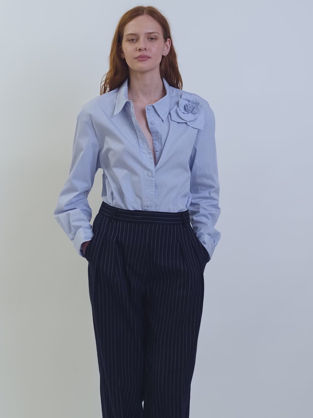 The Flor shirt in sky blue pinstripe
