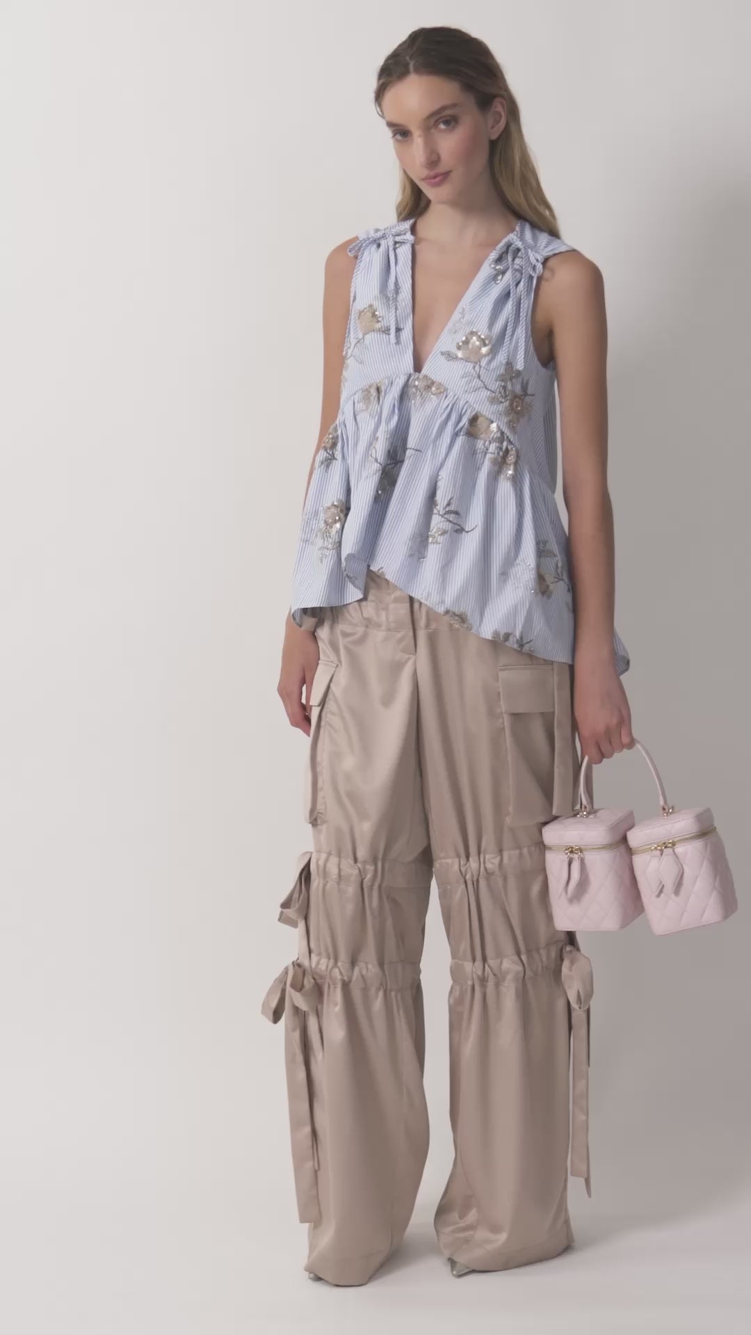 The Odin trousers in taupe satin