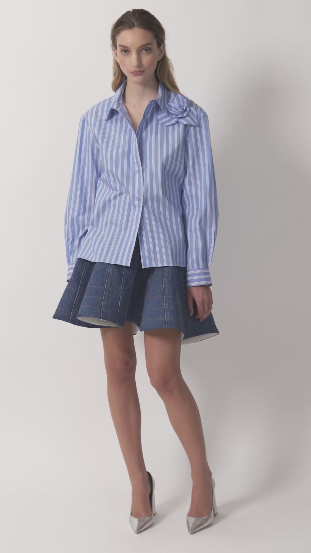 The Flor shirt in blue stripe