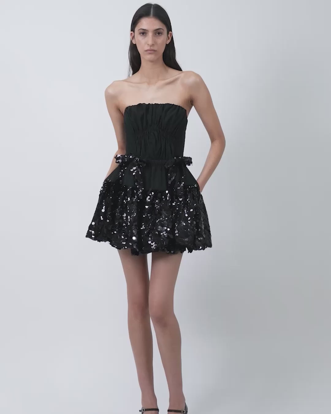 The Kamilla dress in sequins
